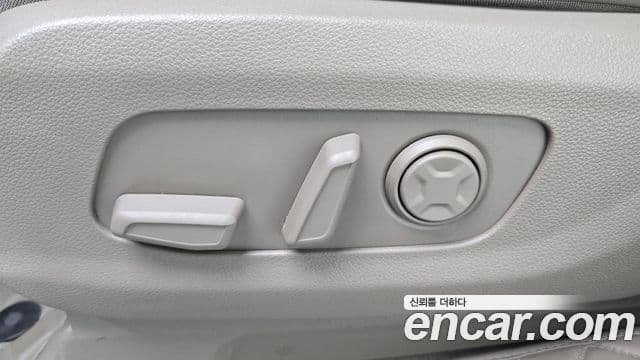 Kia Carnival 2021 — Şəkil 36/38
