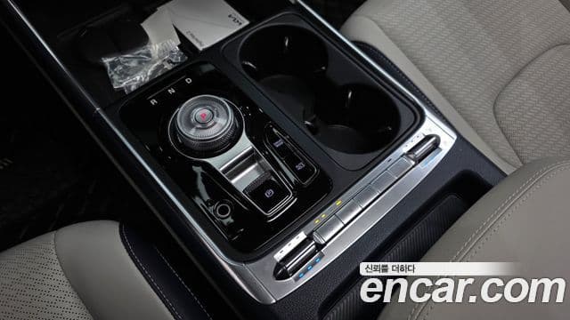 Kia Carnival 2024 — Şəkil 9/20