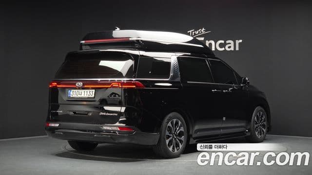 Kia Carnival 2021 — ფოტო 1/20