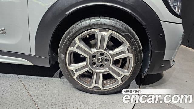 Mini Cooper S Countryman 2022 — Photo 25/30
