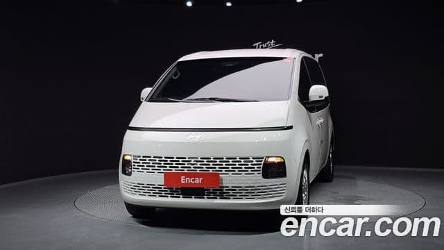 Hyundai Staria 2025 — Şəkil 3/20