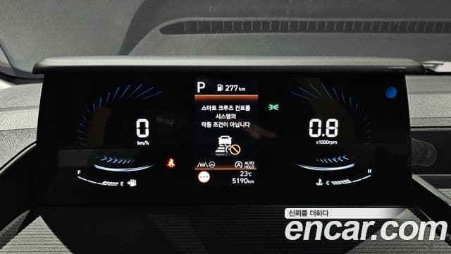 Hyundai Staria 2025 — Şəkil 8/20