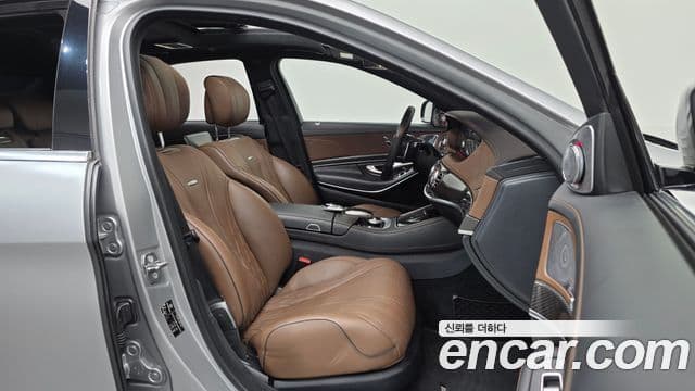 Mercedes-Benz S-Class 2018 — Photo 31/31