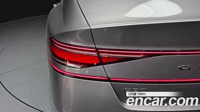 Genesis G90 2023 — Şəkil 25/40
