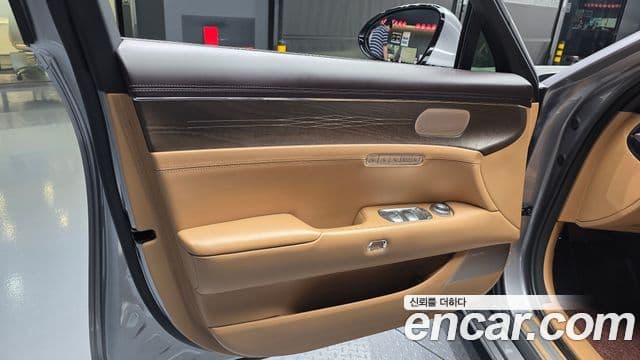 Genesis G90 2023 — Şəkil 23/40