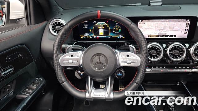 Mercedes-Benz GLA-Class 2022 — ფოტო 13/20