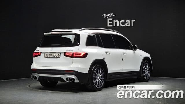 Mercedes-Benz GLB-Class 2022 — фото 2 из 20