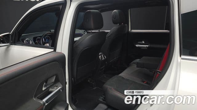 Mercedes-Benz GLB-Class 2022 — фото 12 из 20