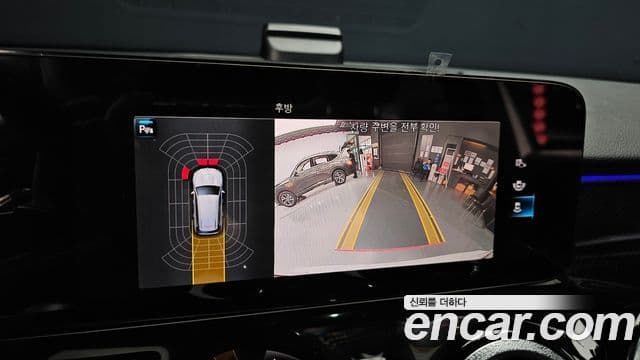 Mercedes-Benz GLB-Class 2022 — фото 15 из 20