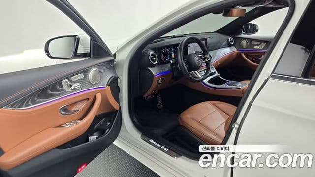 Mercedes-Benz E-Class 2021 — Şəkil 10/20