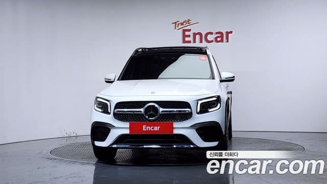 Mercedes-Benz GLB-Class 2023 — ფოტო 3/20