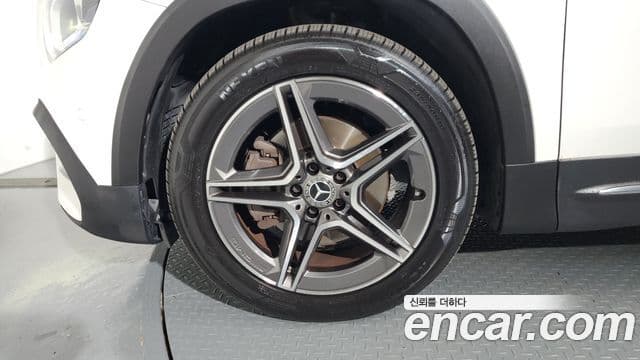Mercedes-Benz GLB-Class 2023 — ფოტო 5/20