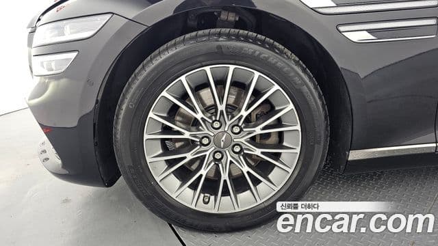 Genesis Electrified G80 2022 — Şəkil 5/20