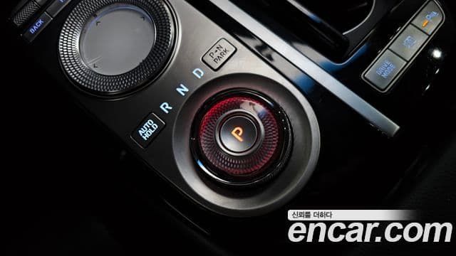 Genesis Electrified G80 2022 — Şəkil 9/20