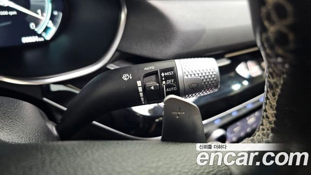 Genesis Electrified G80 2022 — Şəkil 17/20