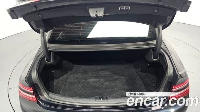 Genesis Electrified G80 2022 — Şəkil 20/20