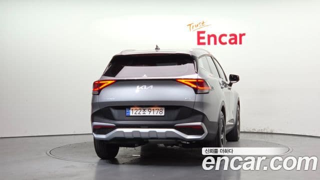 Kia Sportage 2023 — ფოტო 4/20