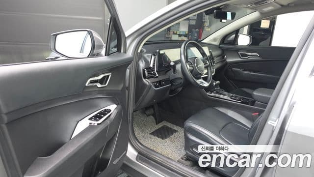 Kia Sportage 2023 — ფოტო 10/20