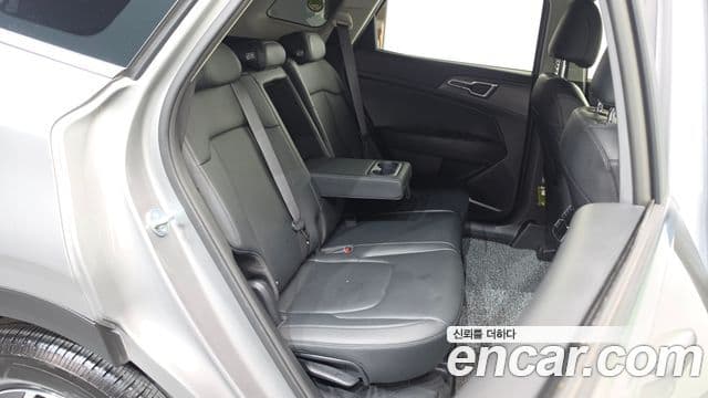 Kia Sportage 2023 — ფოტო 12/20