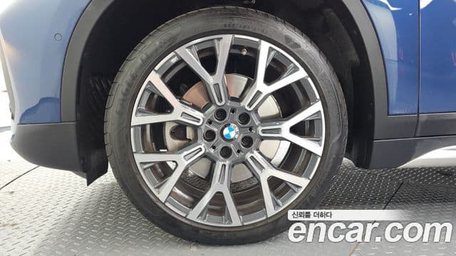 BMW X1 2022 — Şəkil 5/20