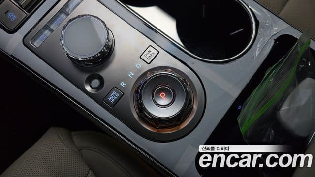 Genesis GV70 2024 — ფოტო 9/20