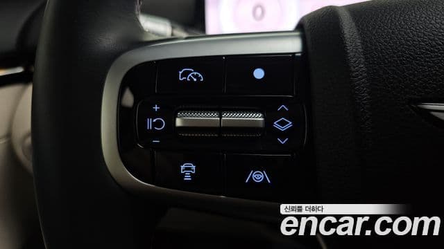 Genesis GV70 2024 — ფოტო 13/20