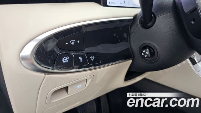 Genesis GV70 2024 — ფოტო 19/20