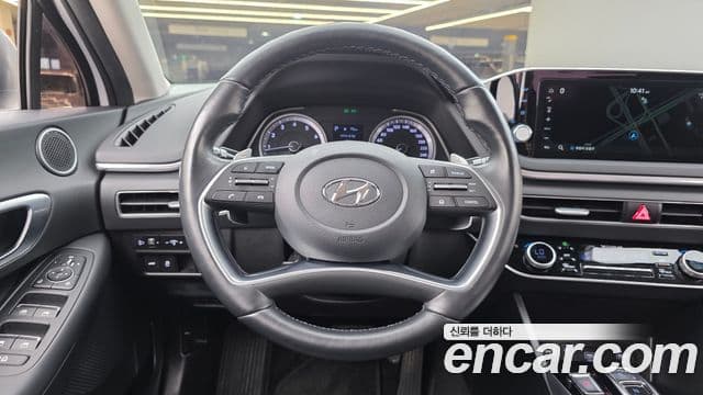 Hyundai Sonata 2020 — Фото 13/20