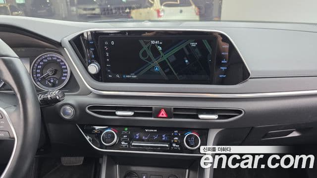 Hyundai Sonata 2020 — Фото 14/20