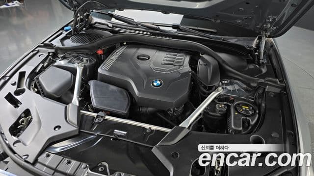 BMW 5 Series 2023 — ფოტო 6/20