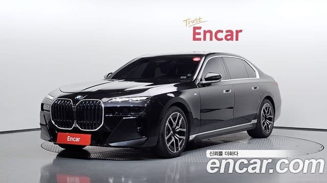 BMW 7 Series 2025 — ფოტო 1/20