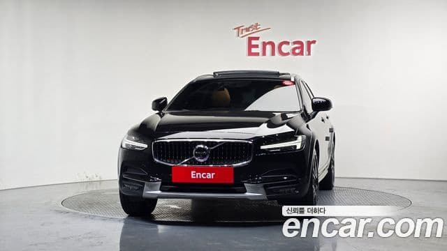 Volvo V90 Cross Country 2018 — фото 3 из 20