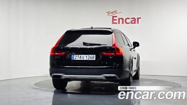 Volvo V90 Cross Country 2018 — Şəkil 4/20