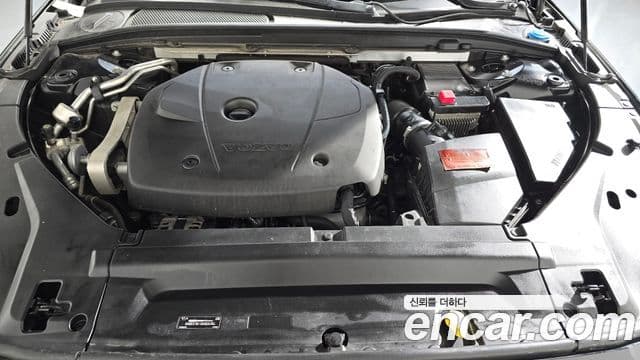 Volvo V90 Cross Country 2018 — Şəkil 6/20