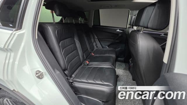 Volkswagen Tiguan 2023 — Photo 31/37