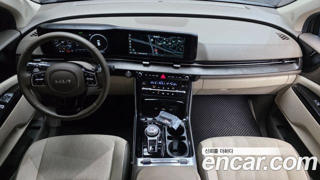Kia Carnival 2022 — ფოტო 7/20