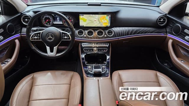Mercedes-Benz E-Class 2019 — фото 7 из 20