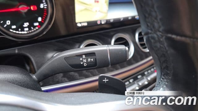 Mercedes-Benz E-Class 2019 — ფოტო 9/20