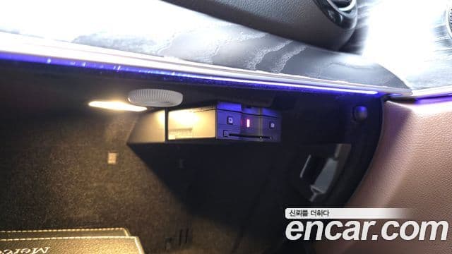 Mercedes-Benz E-Class 2019 — ფოტო 20/20