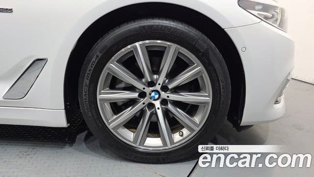 BMW 5 Series 2018 — Şəkil 5/20