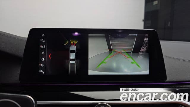 BMW 5 Series 2018 — Şəkil 16/20