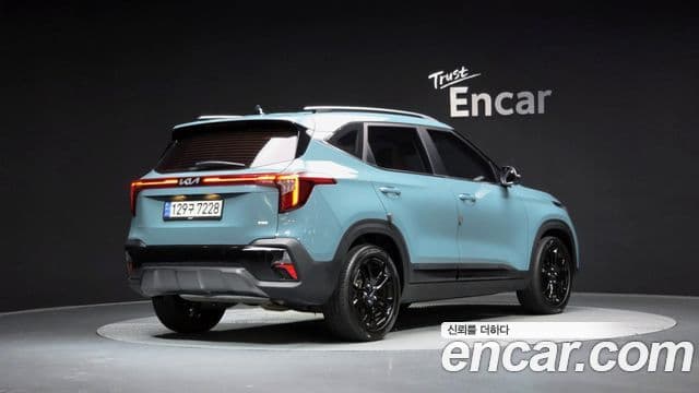 Kia Seltos 2022 — Şəkil 2/20