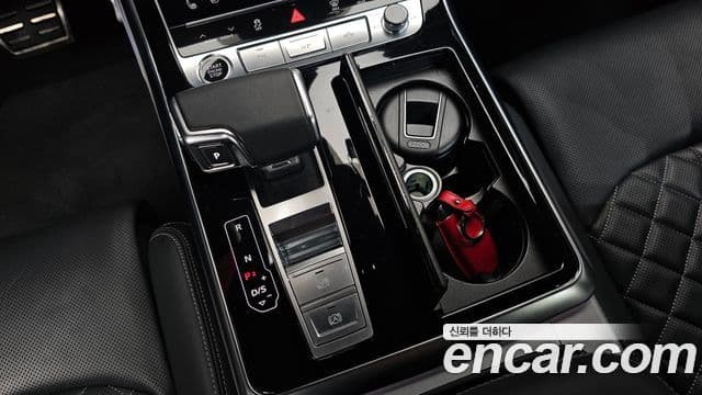 Audi Q7 2021 — ფოტო 9/20