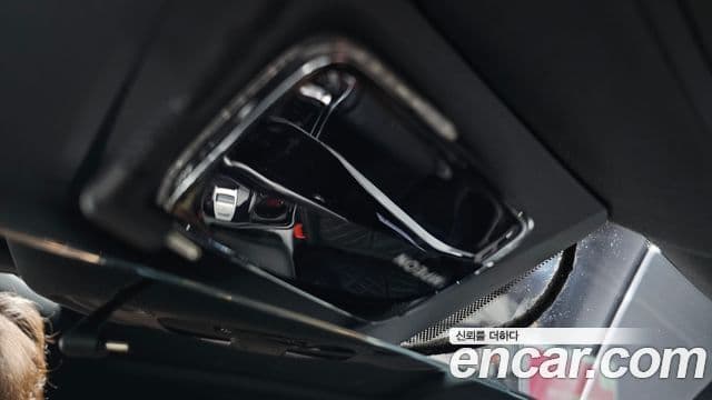 Audi Q8 2021 — Photo 11/37