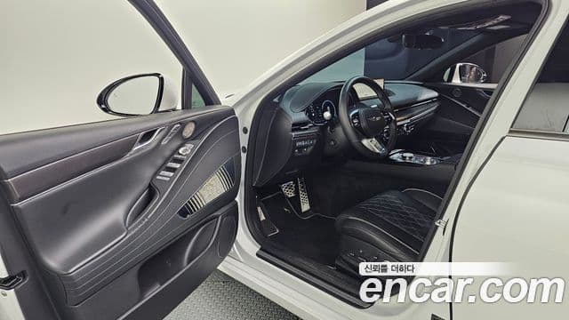 Genesis G80 2023 — Şəkil 21/32