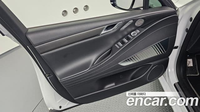 Genesis G80 2023 — Şəkil 15/32