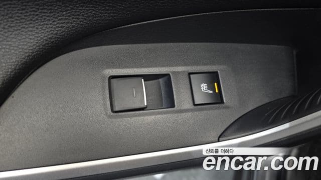Toyota RAV4 2025 — Фото 17/20