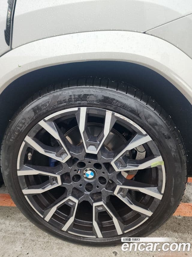 BMW X6 2024 — фото 16 из 18