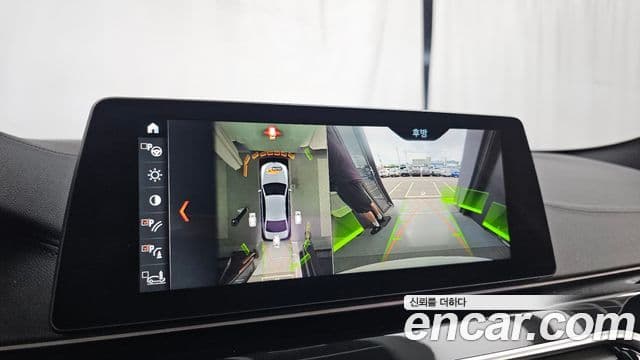 BMW 5 Series 2018 — фото 15 из 20