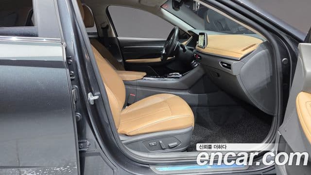 Hyundai Sonata Hybrid 2019 — Şəkil 23/31